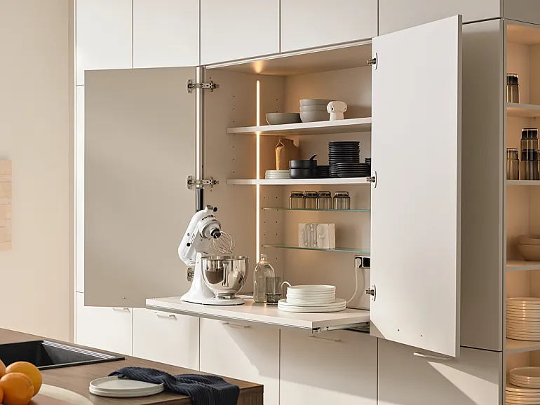 Nolte Küchen Buffetschrank mit integrierter Steckdose