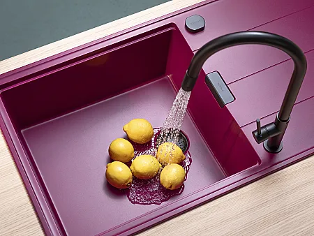 Pinke Granitspüle von SCHOCK