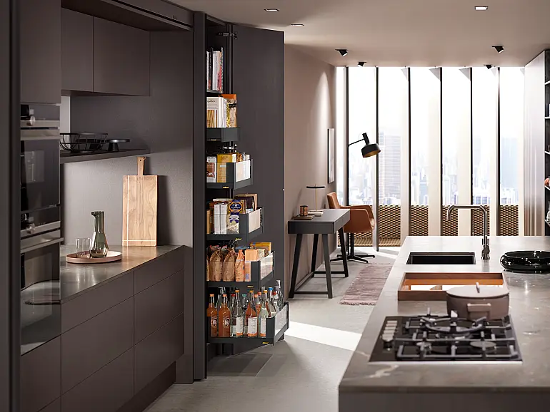 Vorratsschrank SPACE Tower von Blum