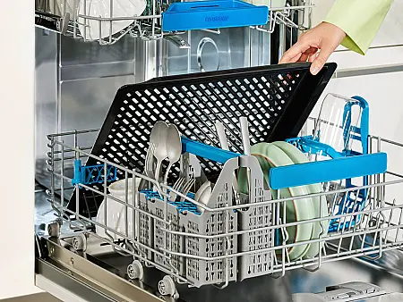 Constructa Geschirrspüler mit Halterung für Backblech