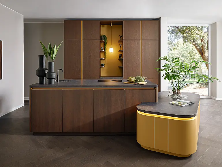 Moderne Trendküche mit abgerundeten Formen von Beckermann Küchen