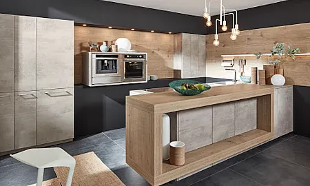 Betonküche mit hellem Holz. Foto: Nolte Küchen