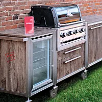 Outdoor-Küchen mit Fronten in Holz-Optik. Foto: Burnout
