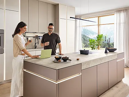 Robuuste Ballerina SMARTGLAS-fronten in metallic