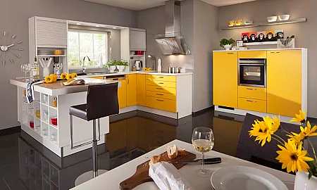 Gelbe Küche