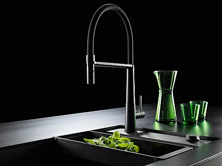 Franke Designarmatur Wasserhahn Icon Semi Pro in der Küche