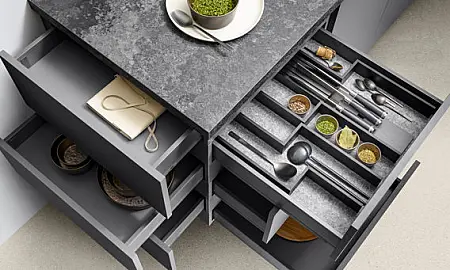 Multilevel Eckschrank von Kuhlmann