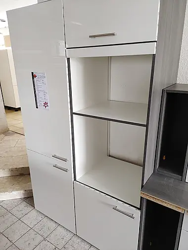 Ausstellungsküche / weiß / Lacklaminat / Hochglanz/ Küche Nr. 305