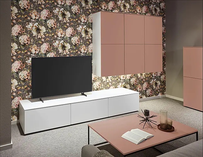 Exklusive Anbauwand / Wohnwand / TV-Board inkl. Couchtisch - Messestück - sofort verfügbar