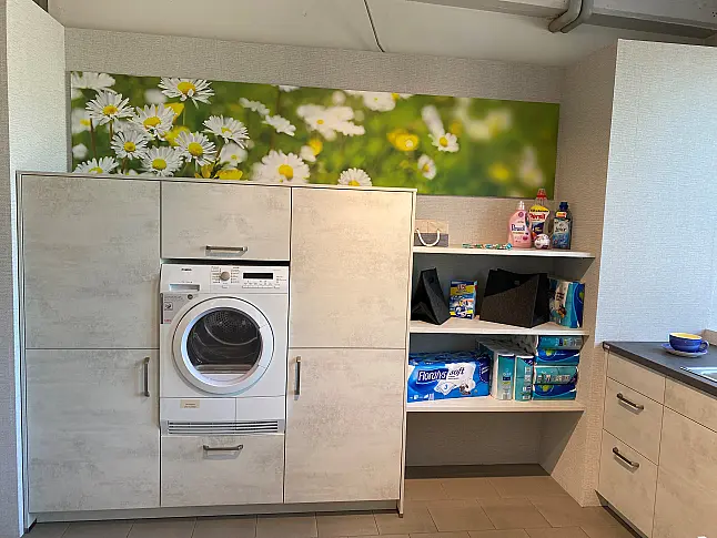 Waschküche mit vielen Extras