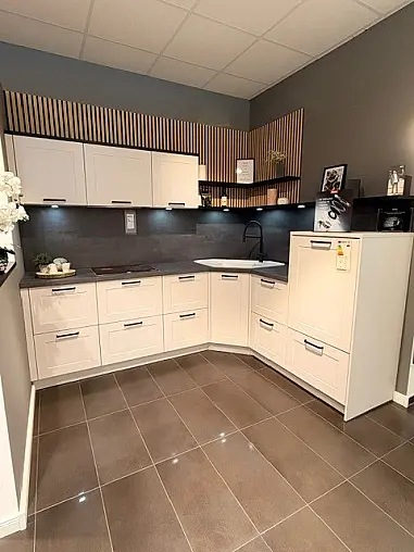 moderne Landhausküche zum Sonderpreis!