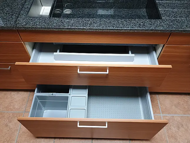 FM KÜCHEN LARICE Lärche furniert