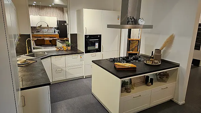 Moderner Landhausstil mit Rahmenfronten