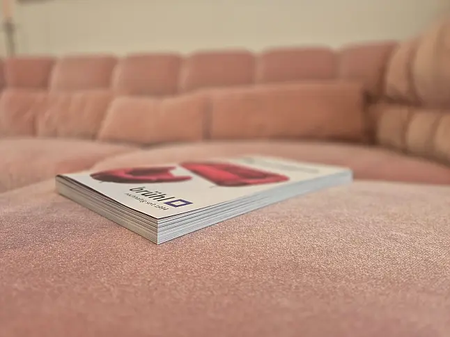 Sofa mit Hocker