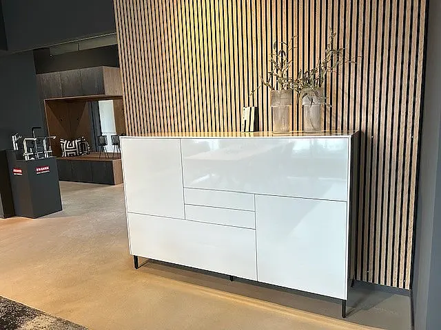Highboard Ballerina