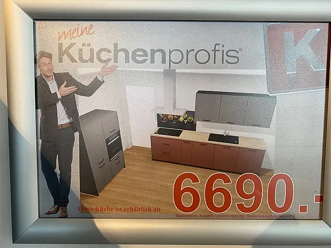 Koje 2 Nobilia Easy Touch Lacklaminat mit Junker Geräten
