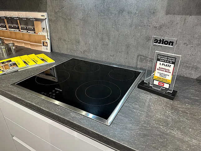 Grifflose NOLTE LUX  Küche Siemens Geräte! NEUE Einbauküche!