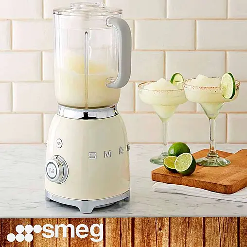 Back to the 50 apparatuur van Smeg