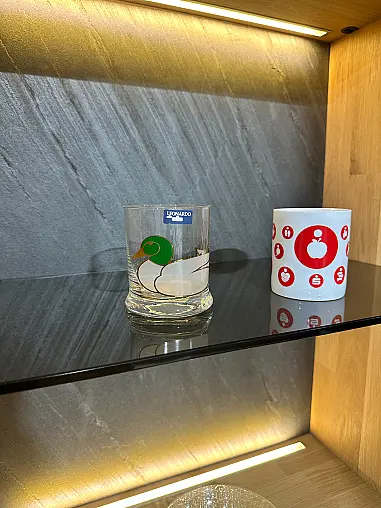 Vitrine in Eiche Bianco gebürstet