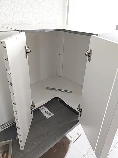 Ausstellungsküche / weiß / Lacklaminat / Hochglanz/ Küche Nr. 305