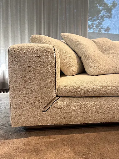 Ecksofa mit Sofatisch