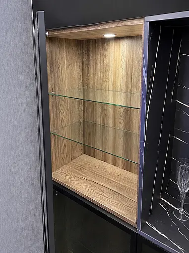 Nobilia TV-Wand / Wohnwand / Vitrine – Eiche Havanna, Schwarzglas, LED
