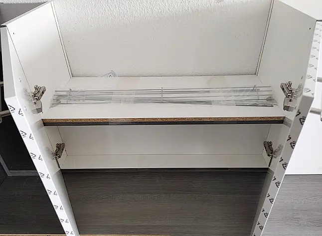 Ausstellungsküche / weiß / Lacklaminat / Hochglanz/ Küche Nr. 305