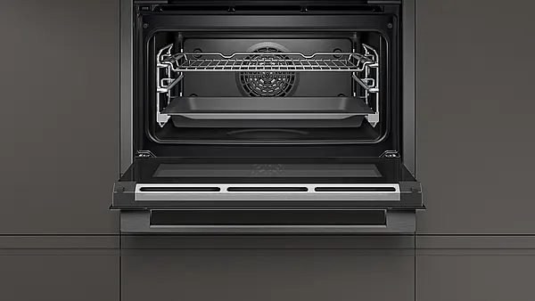 Kompakt-Dampf-Backofen N90
