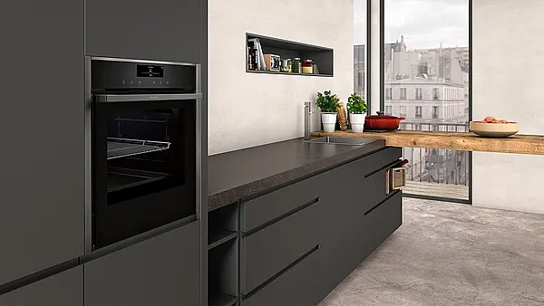 Einbau-Backofen mit Dampfunterstützung