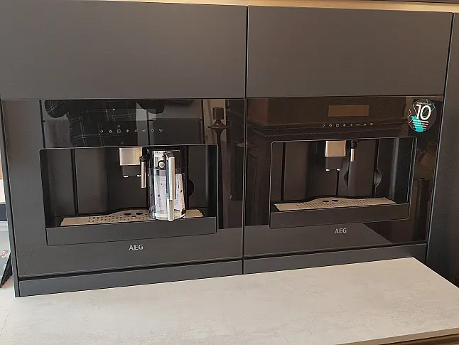 AV 2070 Metallic hell gebürstet Lacklaminat + AV6000 GL samt Blau Mattlack - Systemat Smart Architektur Design
