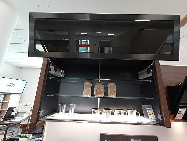 Küchenzeile in Holzoptik