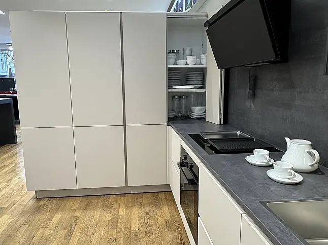 Stilvolle Eleganz in L-Form (inkl. Eck-Highlight)