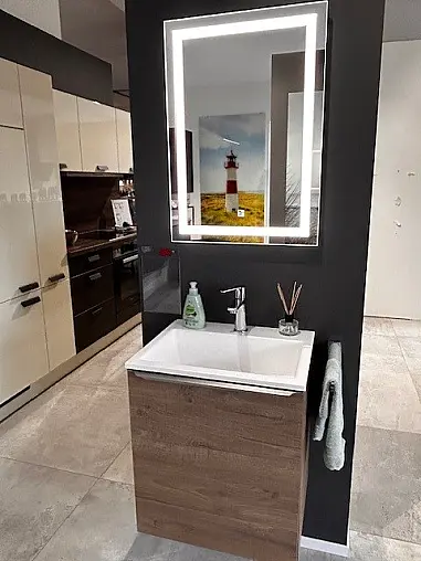 Kompakter Waschtisch für Gäste WC