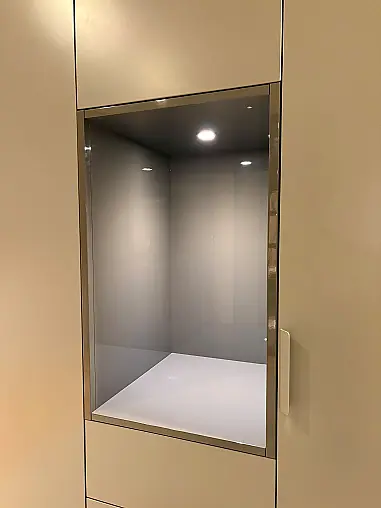 Garderobenschrank / LED Beleuchtung / B: 347 cm  H: 248 cm