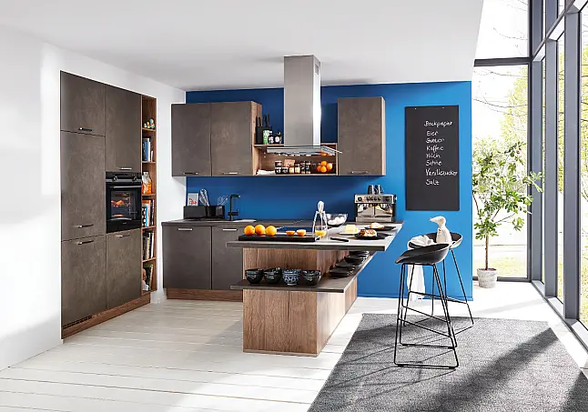 Moderne Küche mit Bosch-Geräten