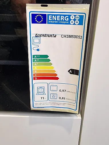Artego Musterküche - ECO Lack weiss Hochglanz / Nussbaum dunkel