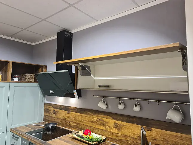 Koje 6 Nobilia Cascada mit Zanussi Geräten