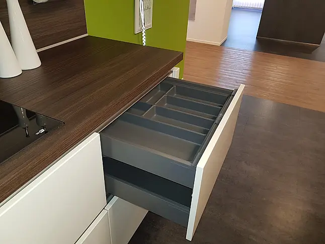 Moderne grifflose Küche