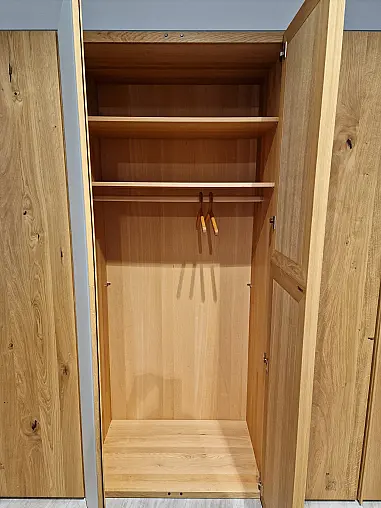 Soft Drehtürenschrank 12