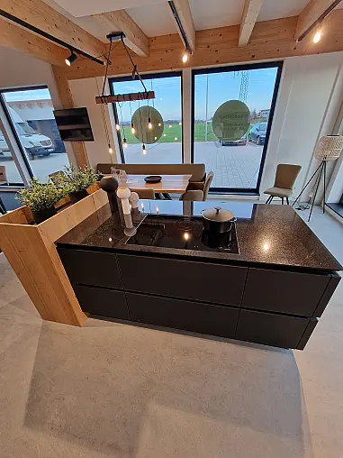 Systemat AV 6082-GL Wildeiche Natur geport, Murano Soft Schwarz UV Mattlack