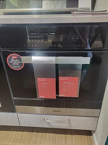 Abverkauf Kompaktbackofen H6401B mit Wärmeschublade ESW6114
