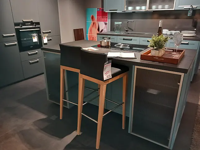 57.120 FIA Massiv Holz/Furnier Esche blau-grau Seidenglanz