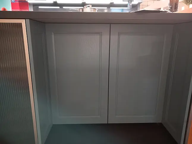 57.120 FIA Massiv Holz/Furnier Esche blau-grau Seidenglanz