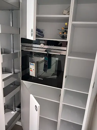 Moderne grifflos Küche in Weiß
