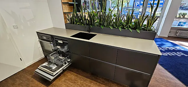 Einzeilig mit Glas Arbeitsplatte &amp; Ansatzinsel mit 20mm Granit Arbeitsplatte Taj Mahal