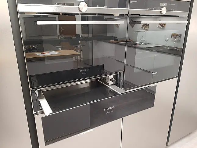 Siemens BI830CNB1 StudioLine Wärmeschublade