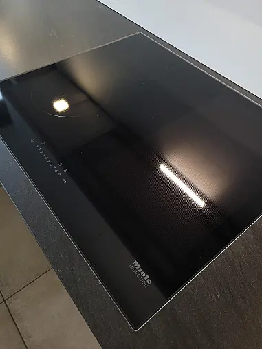 L-Küche mit Miele Geräten