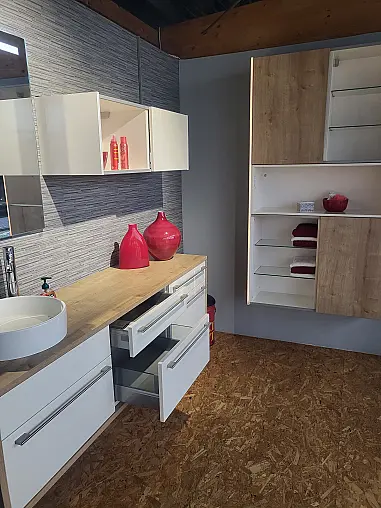 Nobilia Badmöbel Set Weiß Holz kombiniert, Set bestehend aus Waschtisch, Badschrank, Hängeschrank und Spiegel moderne Badmöbel in Magnolia Hochglanz und Eiche NB