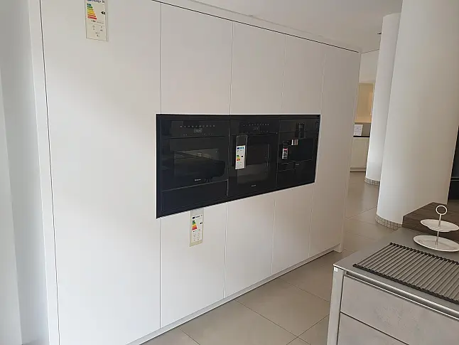 Design Musterküche mit Insel