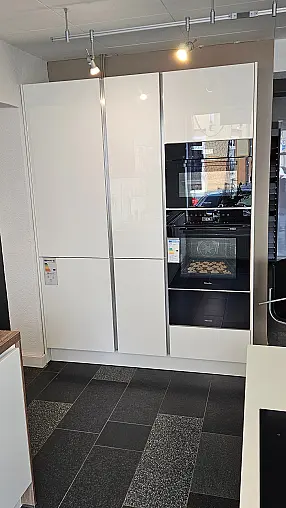 Designküche mit Kochinsel